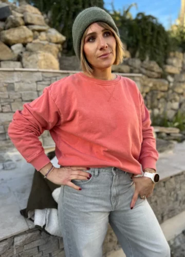 PULLS & SWEATS